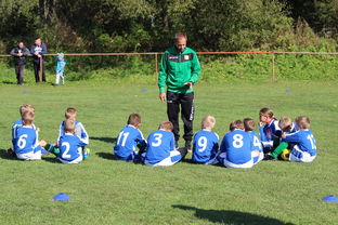 Milan Sports-切尔西中场控球能力主导比赛节奏,切尔西的中场核心