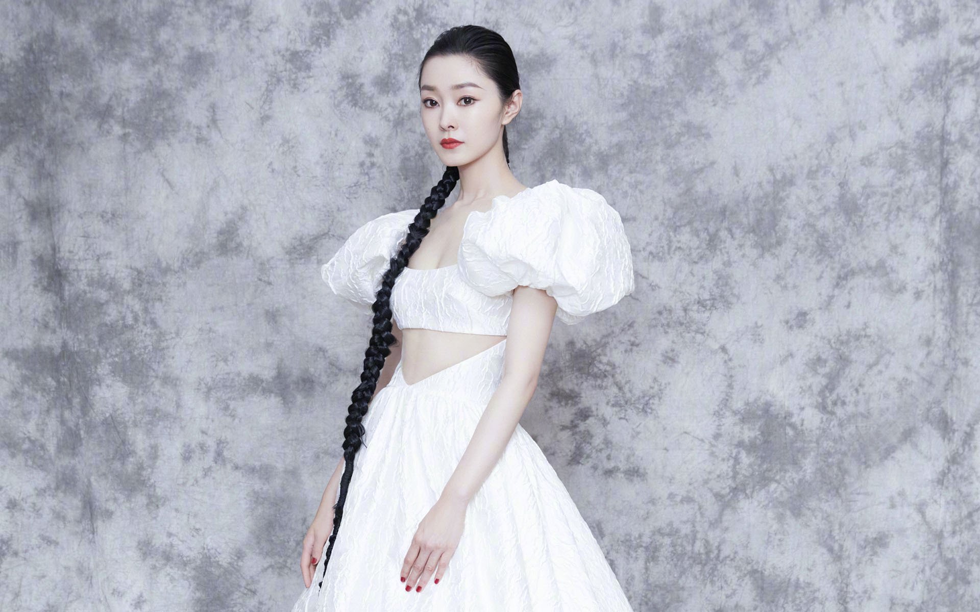 米兰体育-爵士宣布与老将续约加强更衣室稳定性，爵士最新